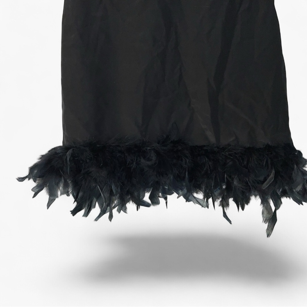 🖤 Feather Hem Party Top | Medium (Runs Small) Statement Blouse 🖤 - Picture 7 of 8